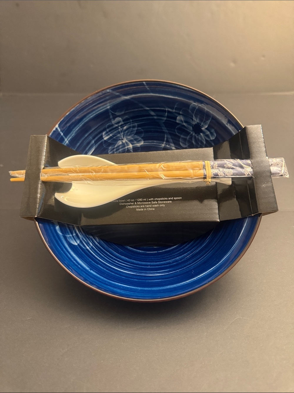 SH Home 4pc Ceramic Noodle Bowl Flower Dreams  with Chopstick & Spoon Set -43oz - Picture 8 of 10